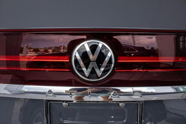 new 2025 Volkswagen Atlas car, priced at $47,298