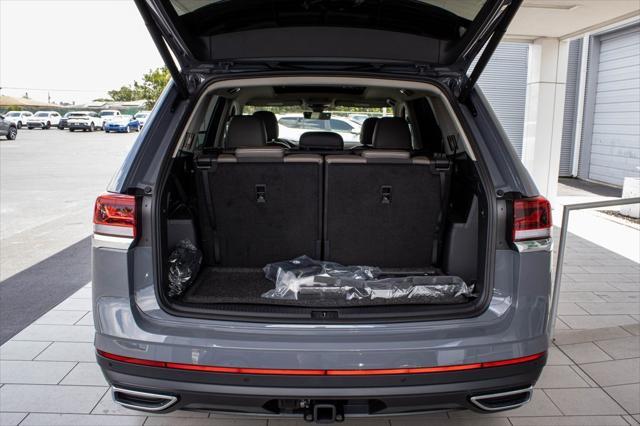 new 2025 Volkswagen Atlas car, priced at $47,298