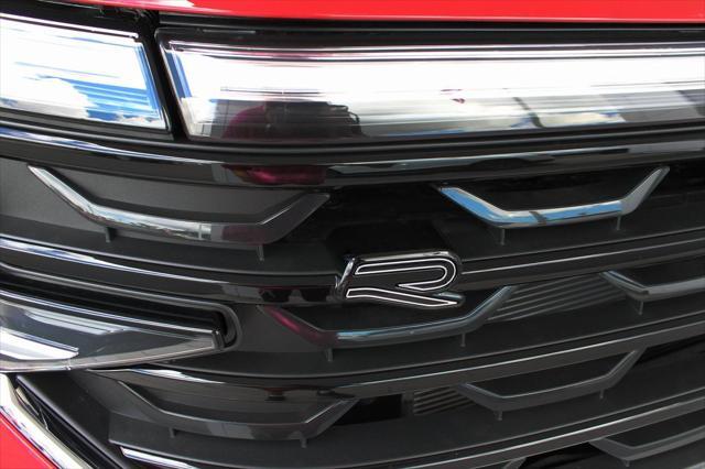 new 2025 Volkswagen Atlas car, priced at $52,703