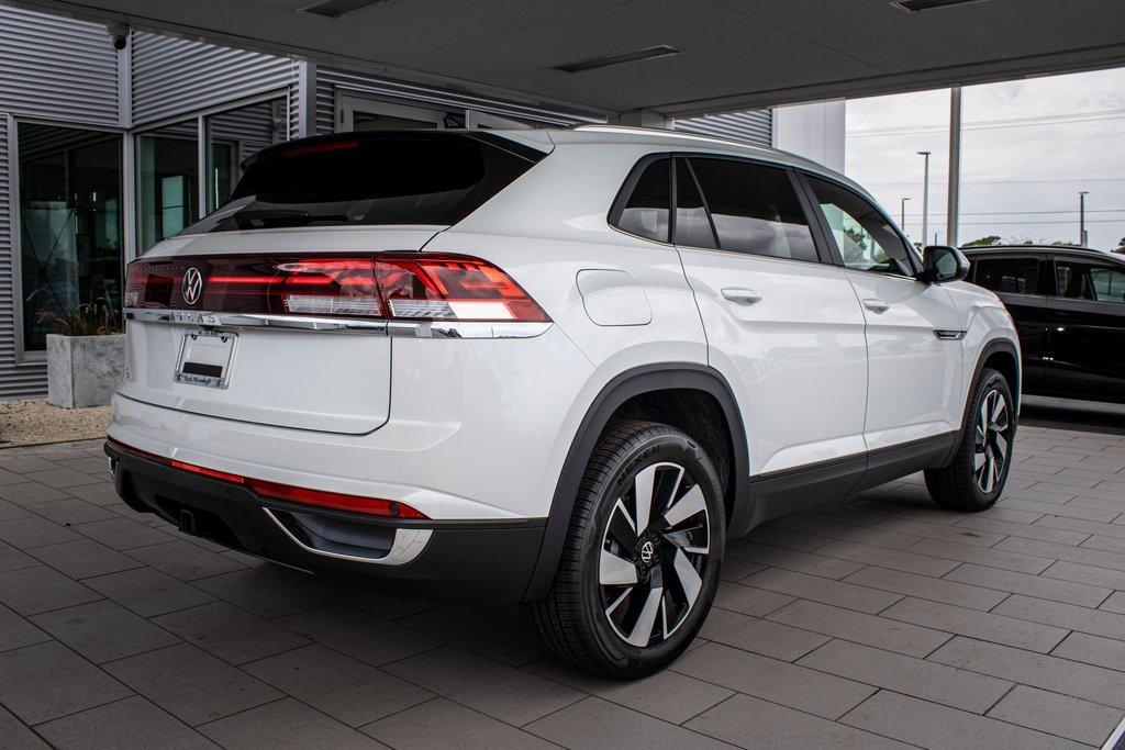 new 2026 Volkswagen Atlas Cross Sport car, priced at $43,272