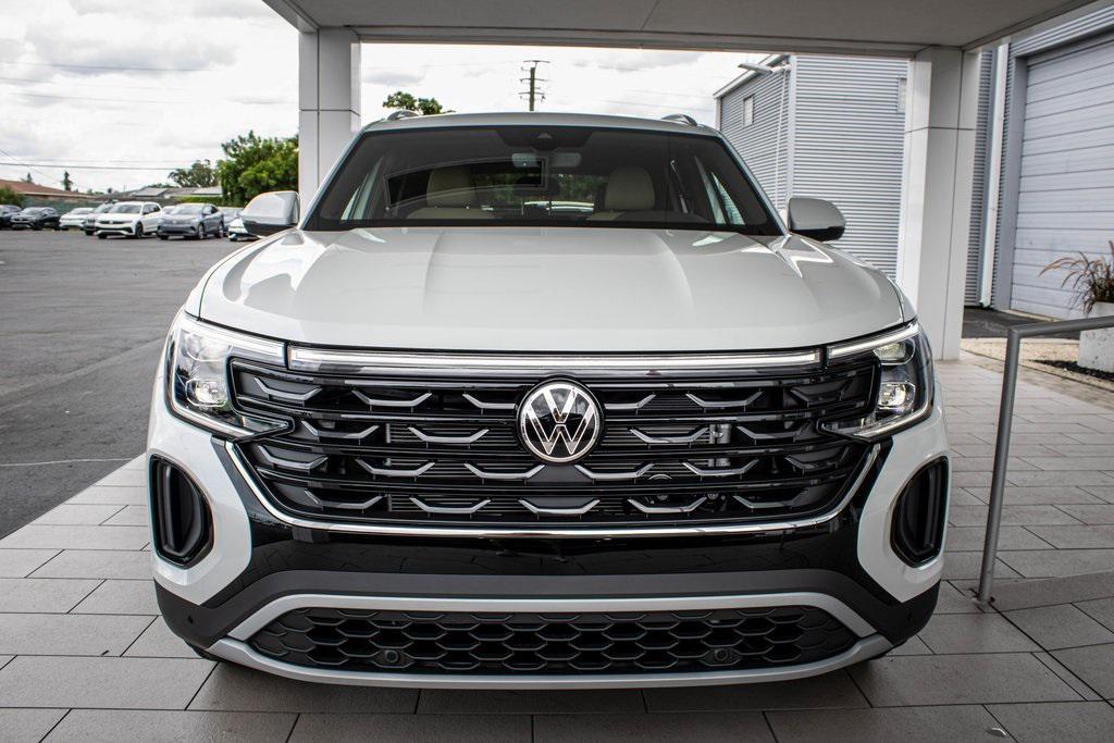 new 2026 Volkswagen Atlas Cross Sport car, priced at $43,272