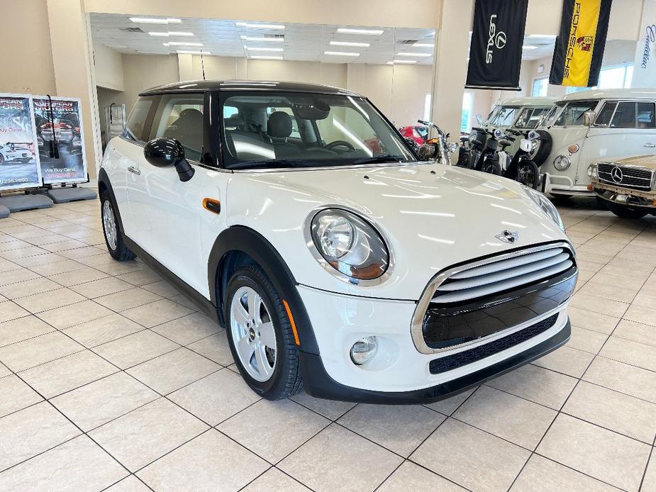 used 2014 MINI Hardtop car, priced at $9,999