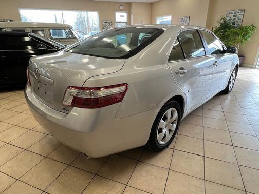 used 2009 Toyota Camry Hybrid car, priced at $9,500