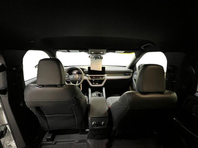 new 2025 Ford Explorer car, priced at $50,090