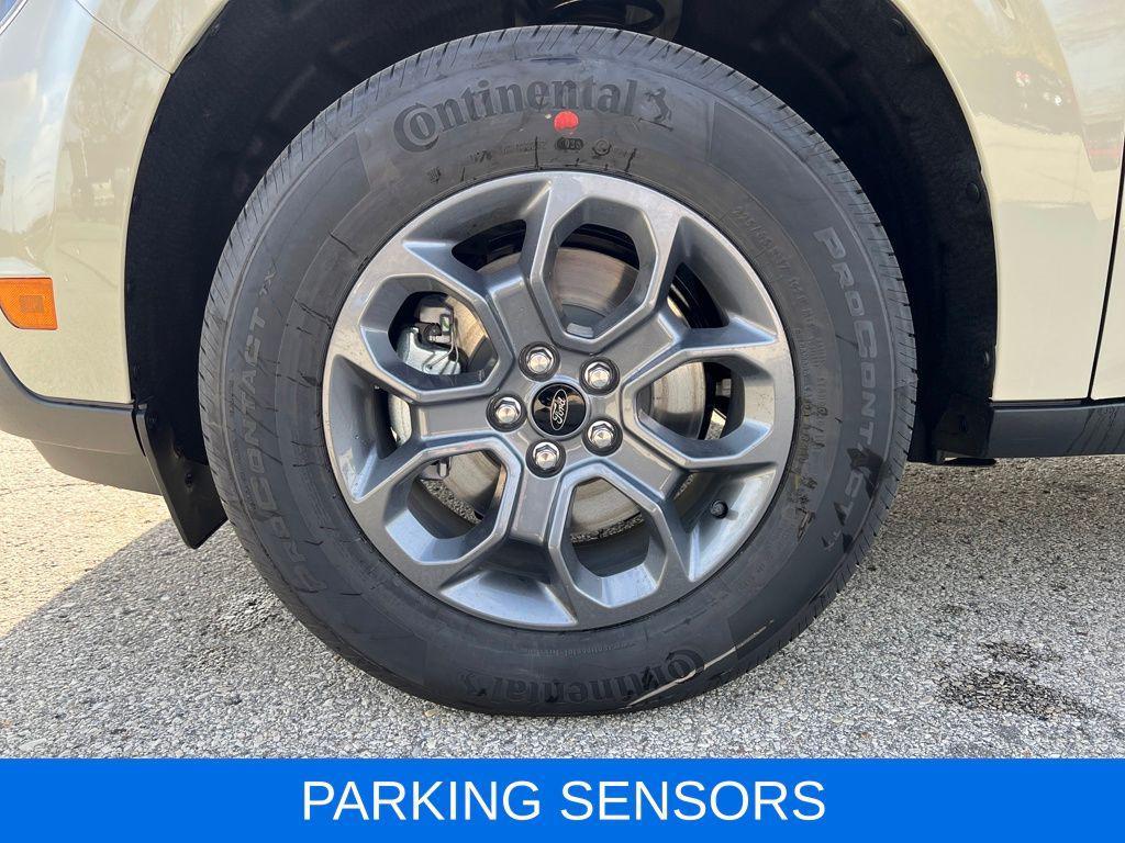 new 2025 Ford Maverick car, priced at $33,393