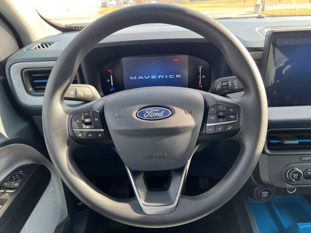 new 2025 Ford Maverick car, priced at $33,393