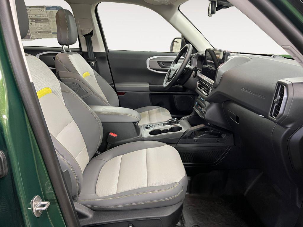 new 2025 Ford Bronco Sport car, priced at $40,990