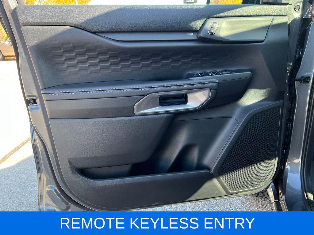 new 2025 Ford Ranger car, priced at $38,234