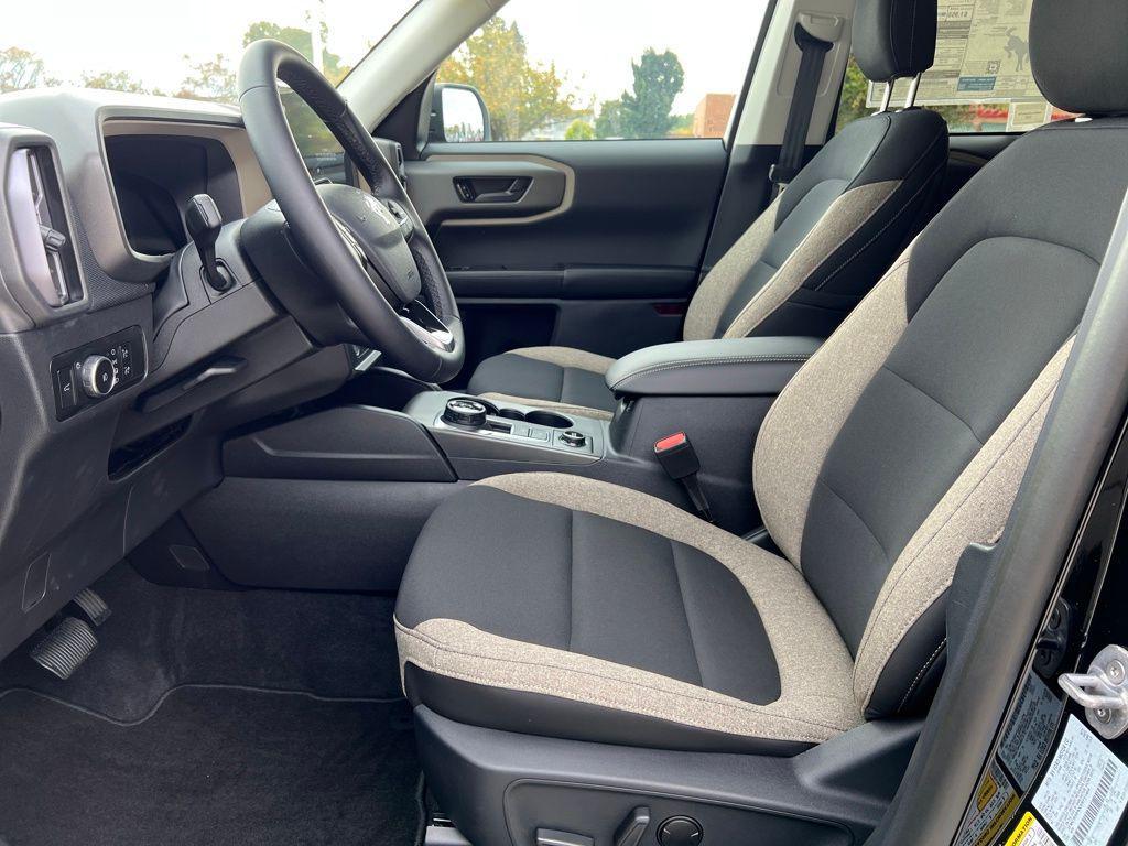 new 2025 Ford Bronco Sport car, priced at $33,286