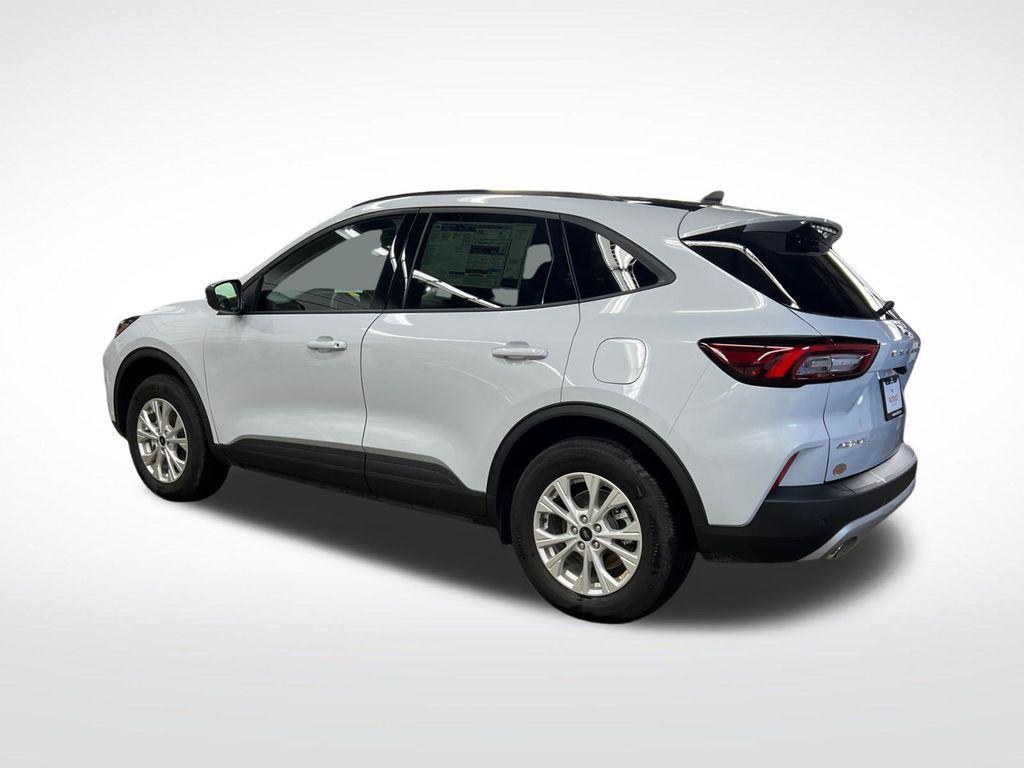 new 2025 Ford Escape car, priced at $29,010