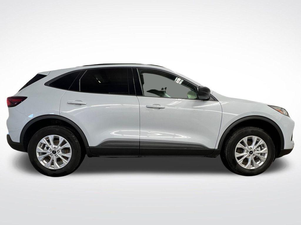 new 2025 Ford Escape car, priced at $29,010
