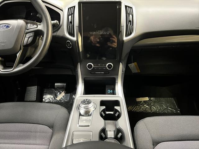 new 2024 Ford Edge car, priced at $31,876