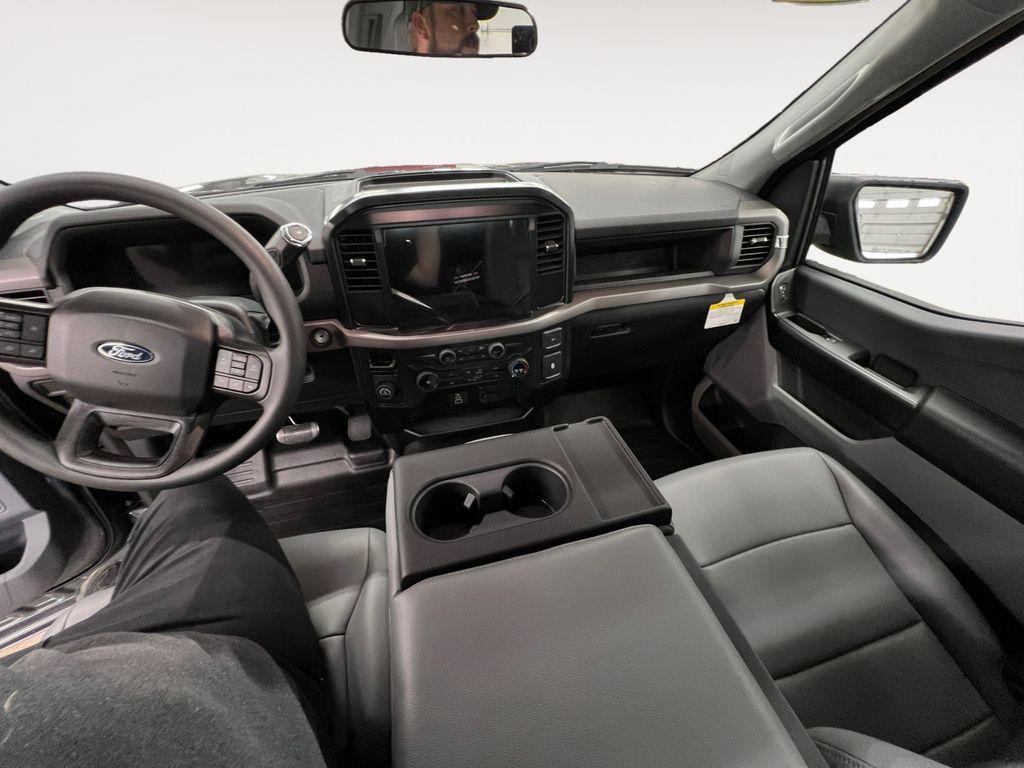 new 2025 Ford F-150 car, priced at $40,092