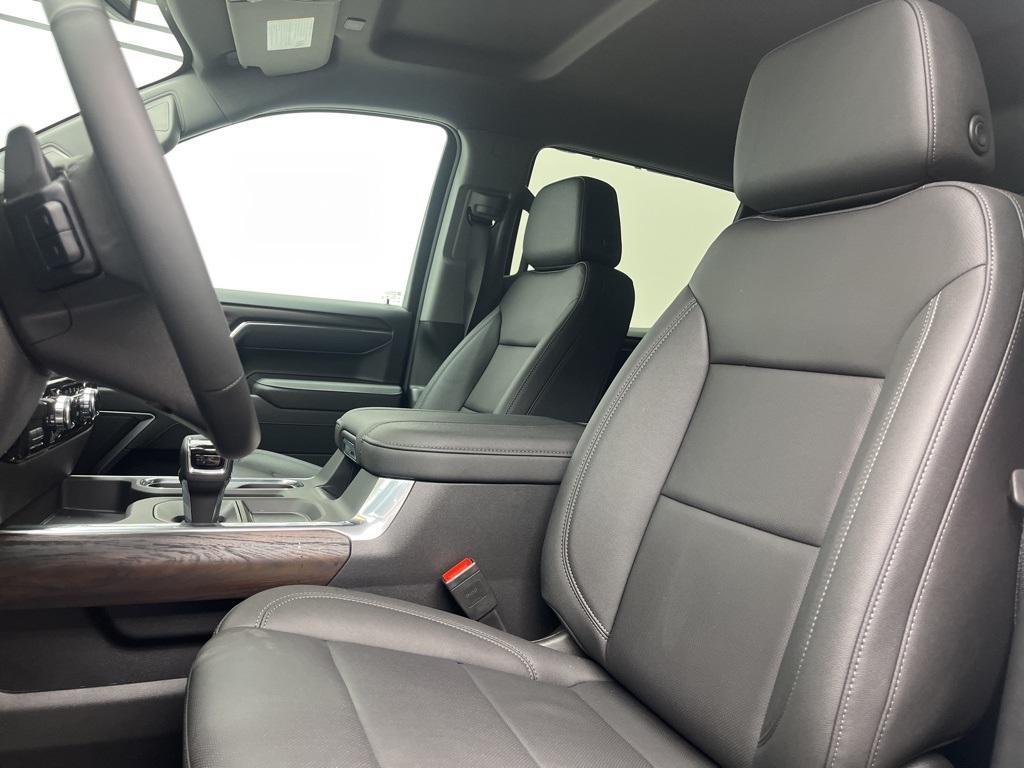 new 2025 GMC Sierra 1500 car, priced at $66,225