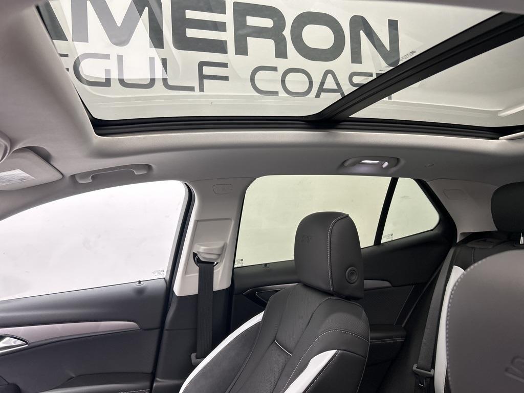 new 2025 Buick Envision car, priced at $42,735
