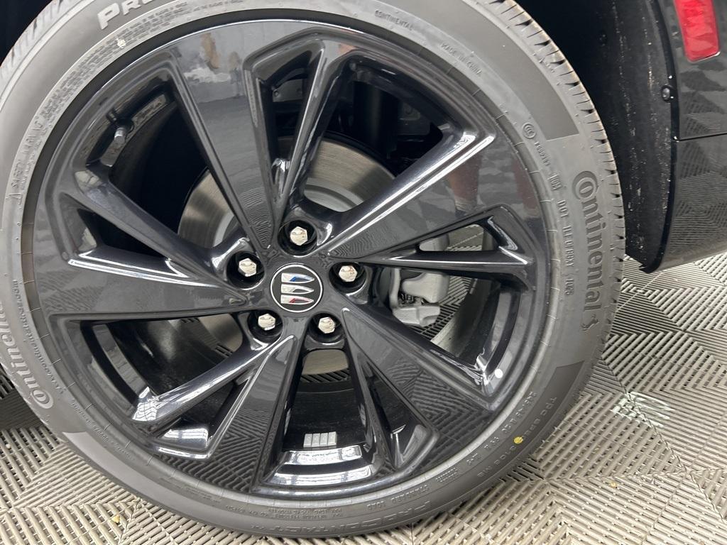 new 2025 Buick Envision car, priced at $42,735