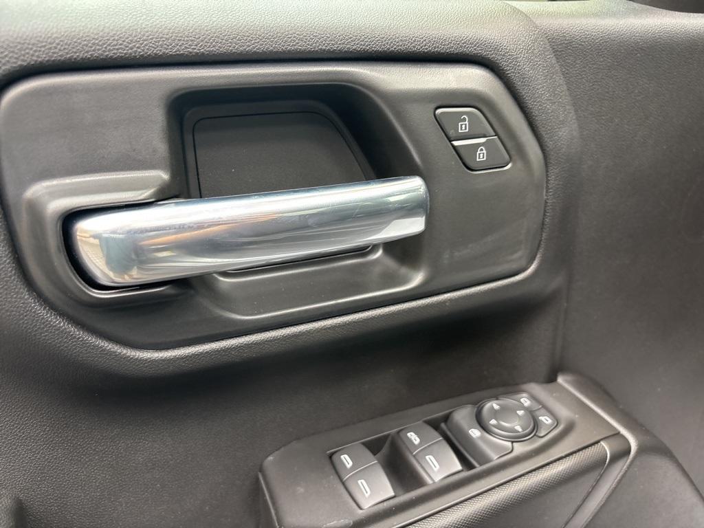 new 2025 GMC Sierra 1500 car, priced at $49,956