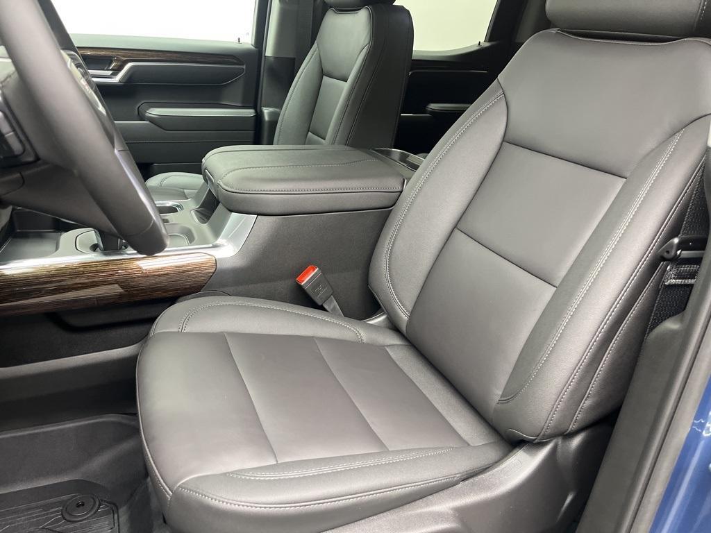 new 2026 GMC Sierra 1500 car, priced at $66,327
