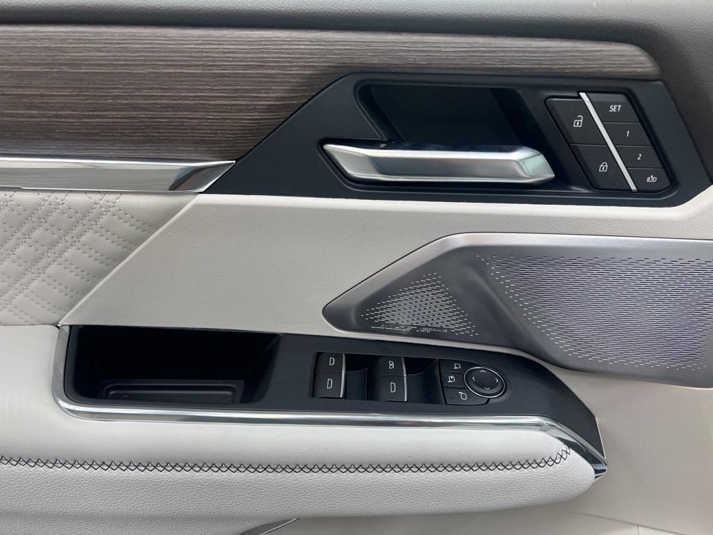 new 2025 GMC Acadia car, priced at $60,489