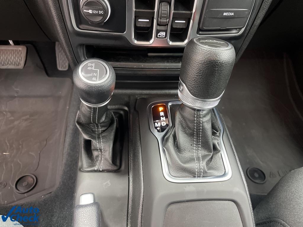 used 2024 Jeep Gladiator car, priced at $38,549