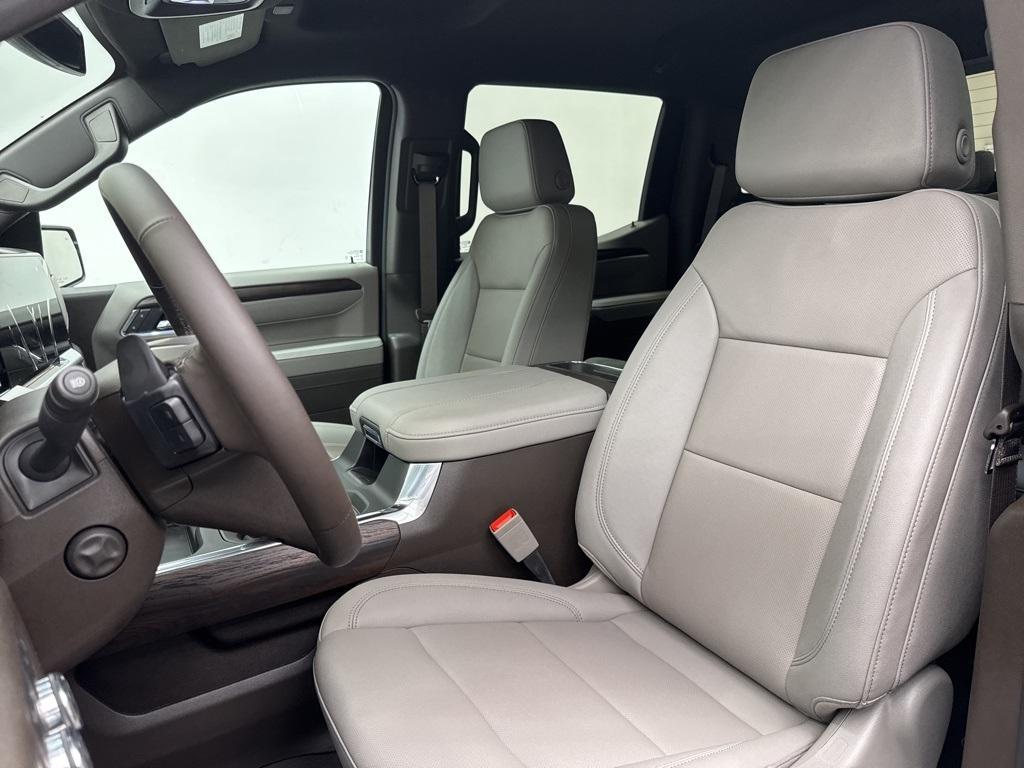 new 2025 GMC Sierra 1500 car, priced at $64,888