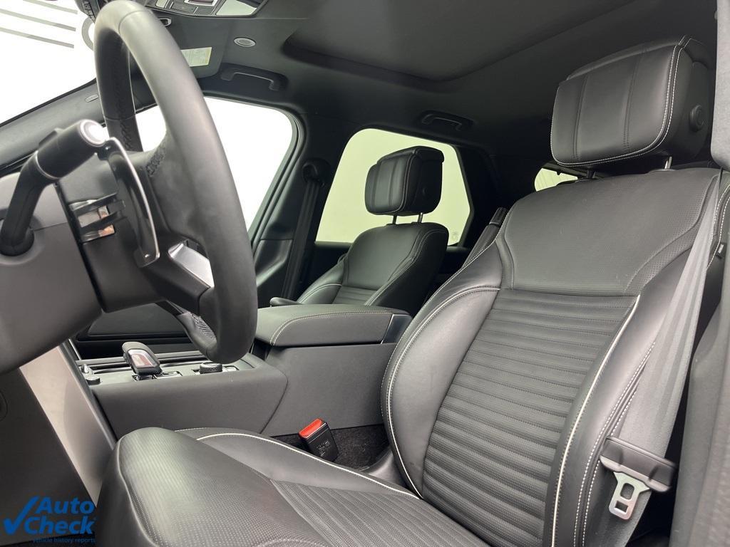 used 2024 Land Rover Discovery car, priced at $54,348