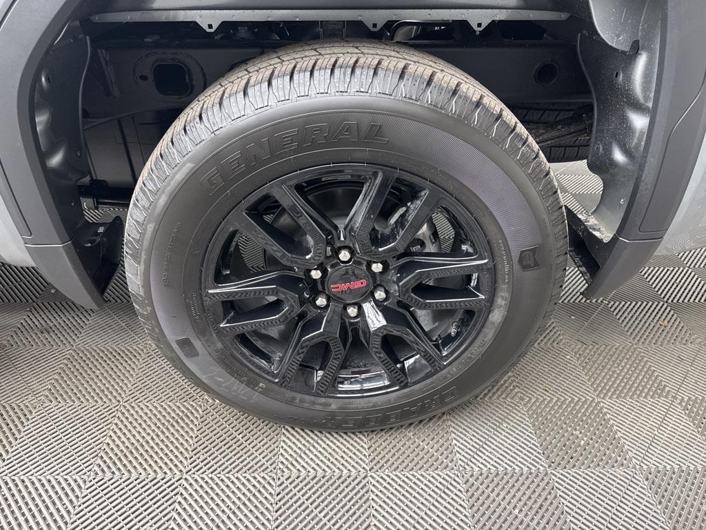 new 2025 GMC Sierra 1500 car, priced at $46,881