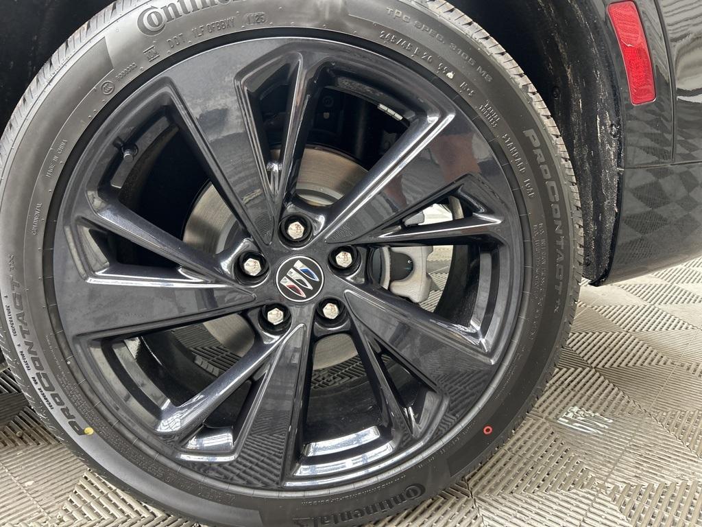 new 2025 Buick Envision car, priced at $42,222