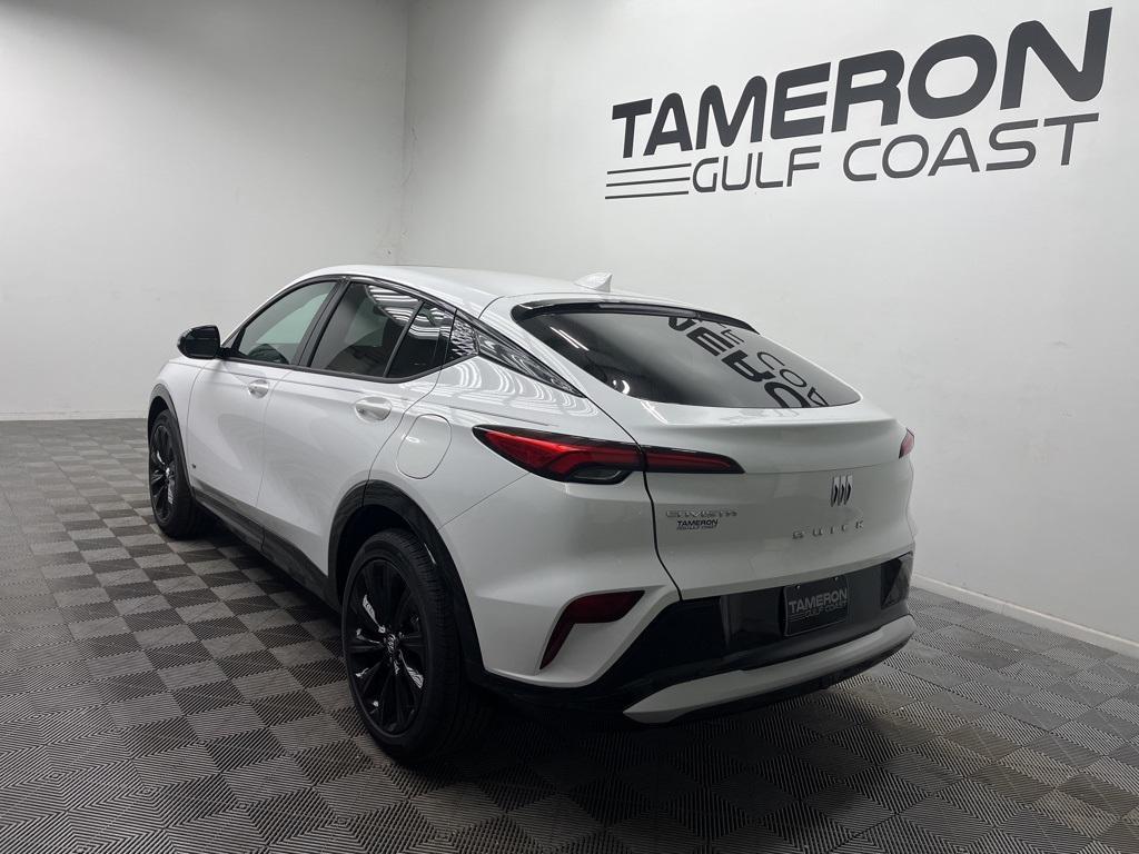 new 2025 Buick Envista car, priced at $30,360