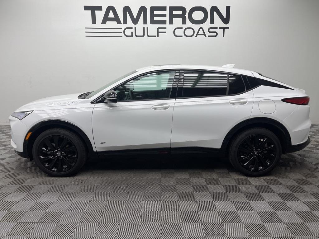 new 2025 Buick Envista car, priced at $30,360