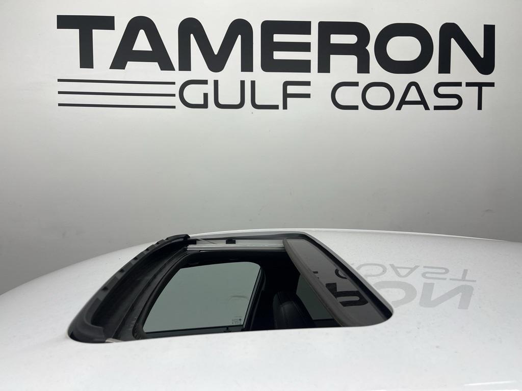 new 2025 Buick Envista car, priced at $30,360