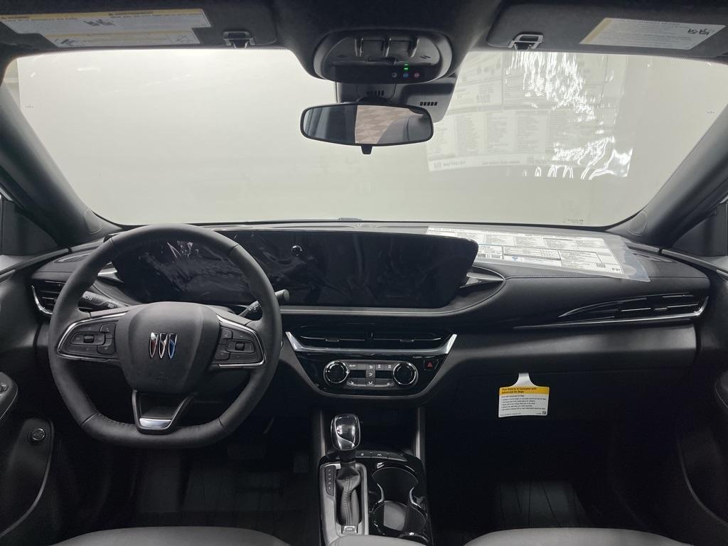 new 2025 Buick Envista car, priced at $30,360