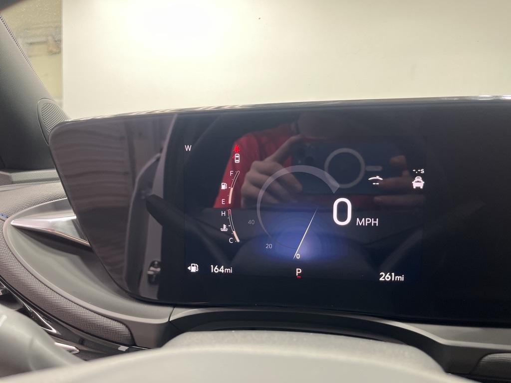 new 2025 Buick Envista car, priced at $30,360