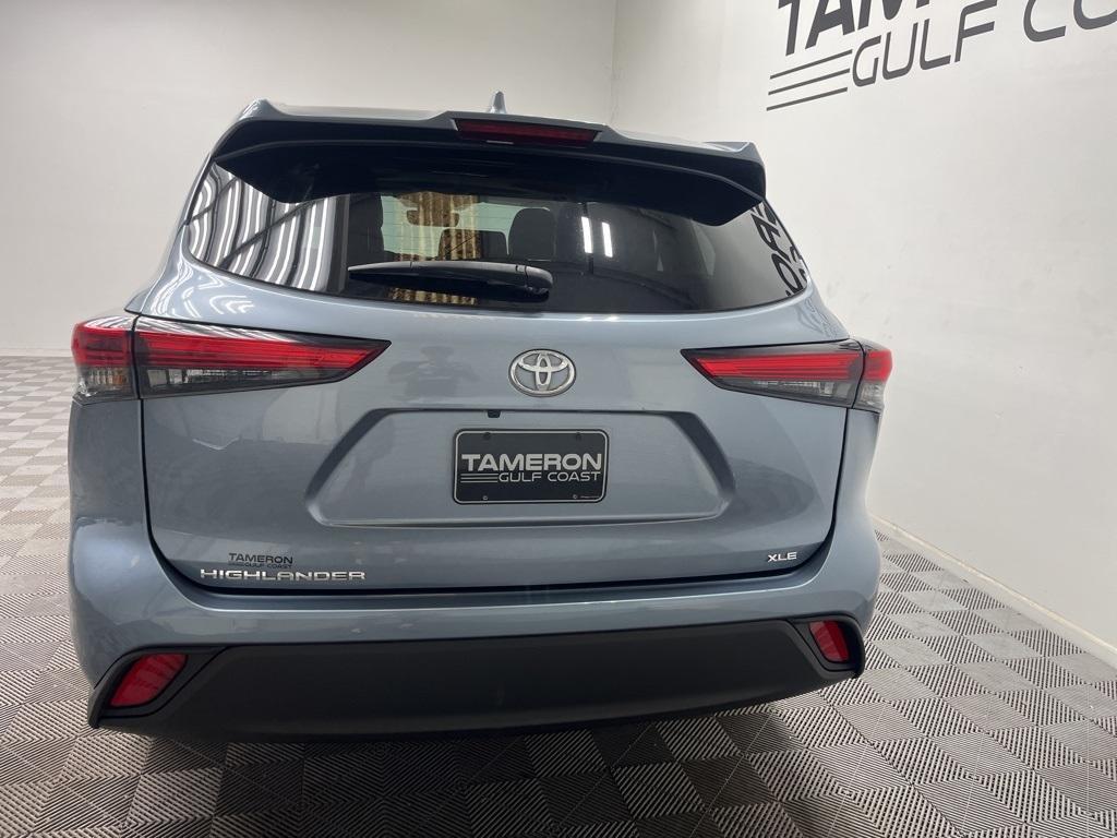 used 2023 Toyota Highlander car, priced at $33,549