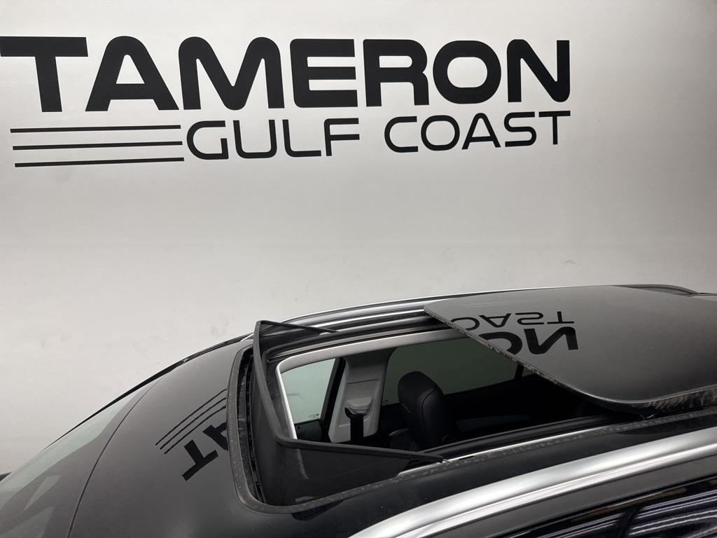new 2025 Buick Envision car, priced at $47,372