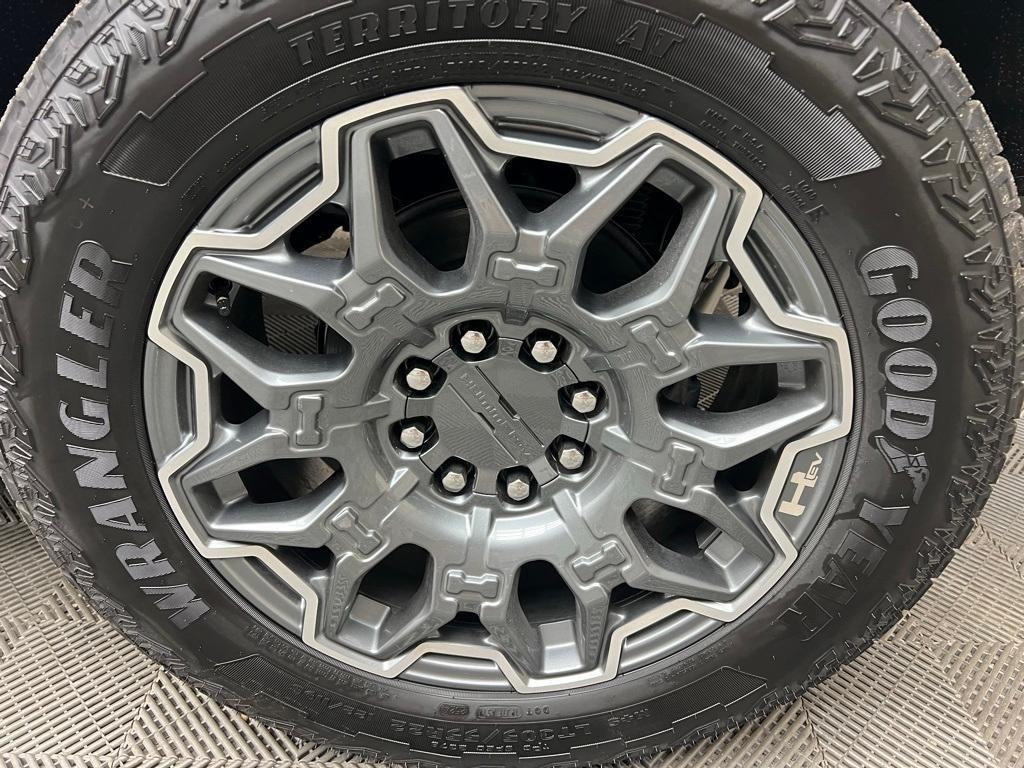 new 2025 GMC HUMMER EV SUV car, priced at $101,999