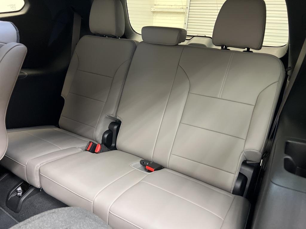new 2025 GMC Acadia car, priced at $46,229