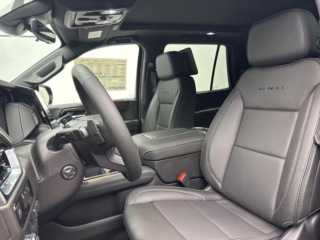 new 2025 GMC Yukon car, priced at $93,625