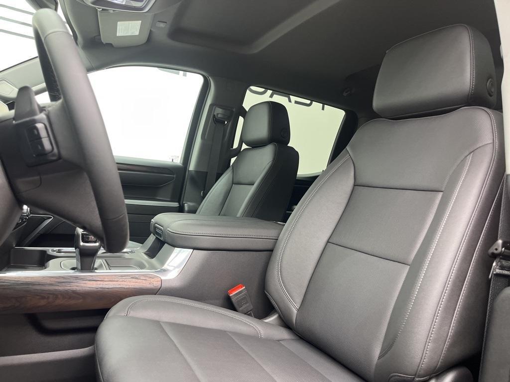 new 2025 GMC Sierra 1500 car, priced at $66,883
