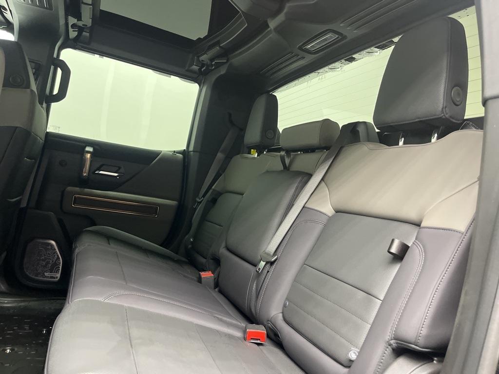 new 2025 GMC HUMMER EV Pickup car, priced at $100,048
