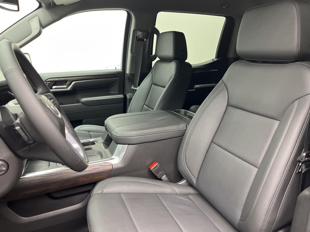 new 2025 GMC Sierra 1500 car, priced at $62,990