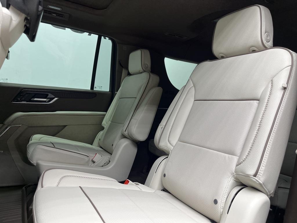 new 2025 GMC Yukon XL car, priced at $97,628