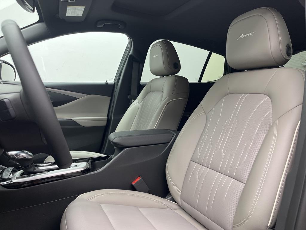 new 2025 Buick Envista car, priced at $30,948