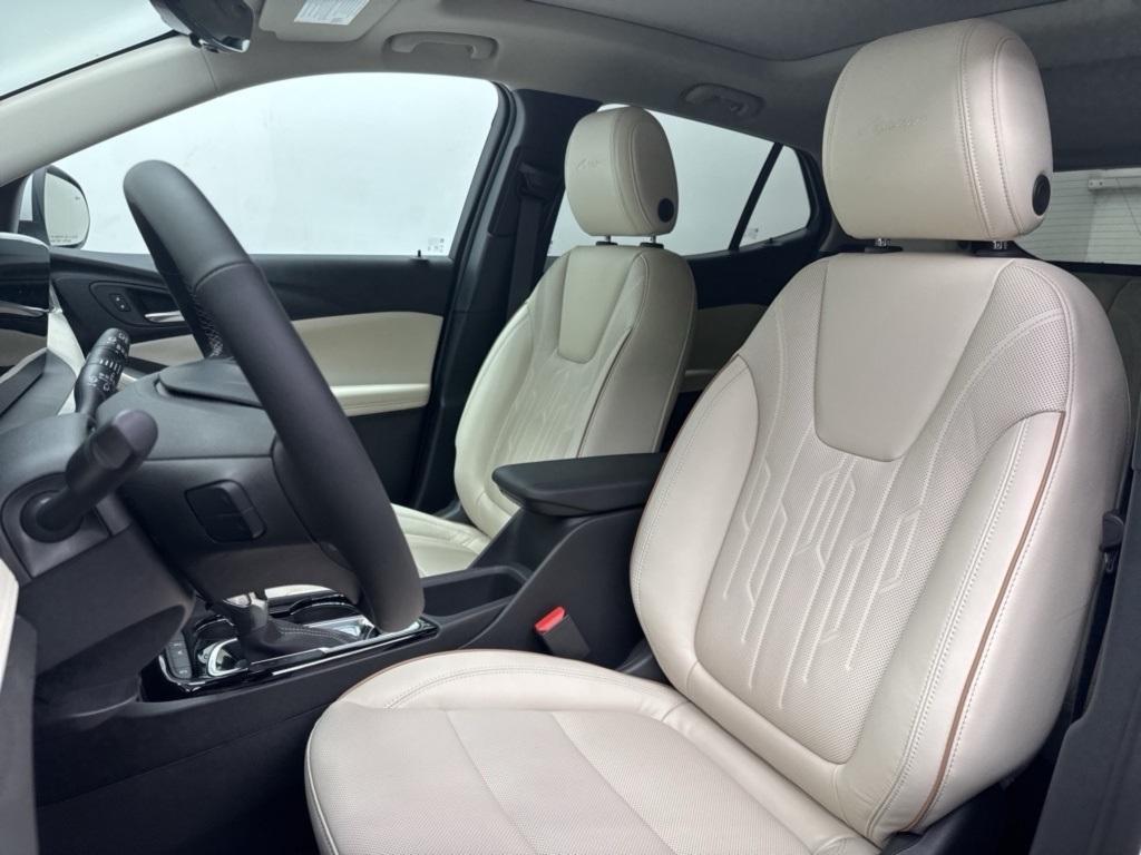 new 2025 Buick Encore GX car, priced at $34,977