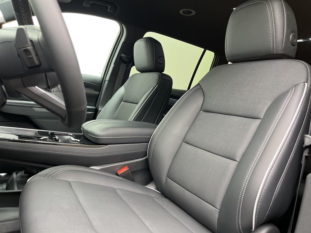 new 2025 Buick Enclave car, priced at $47,217