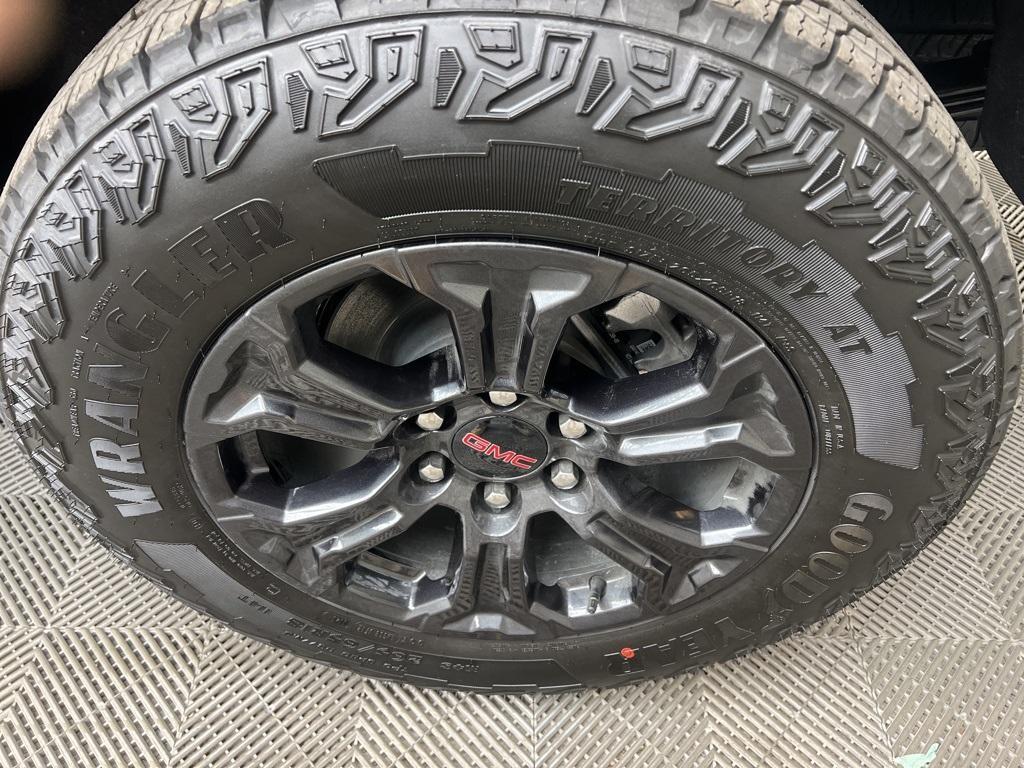 new 2025 GMC Canyon car, priced at $43,030