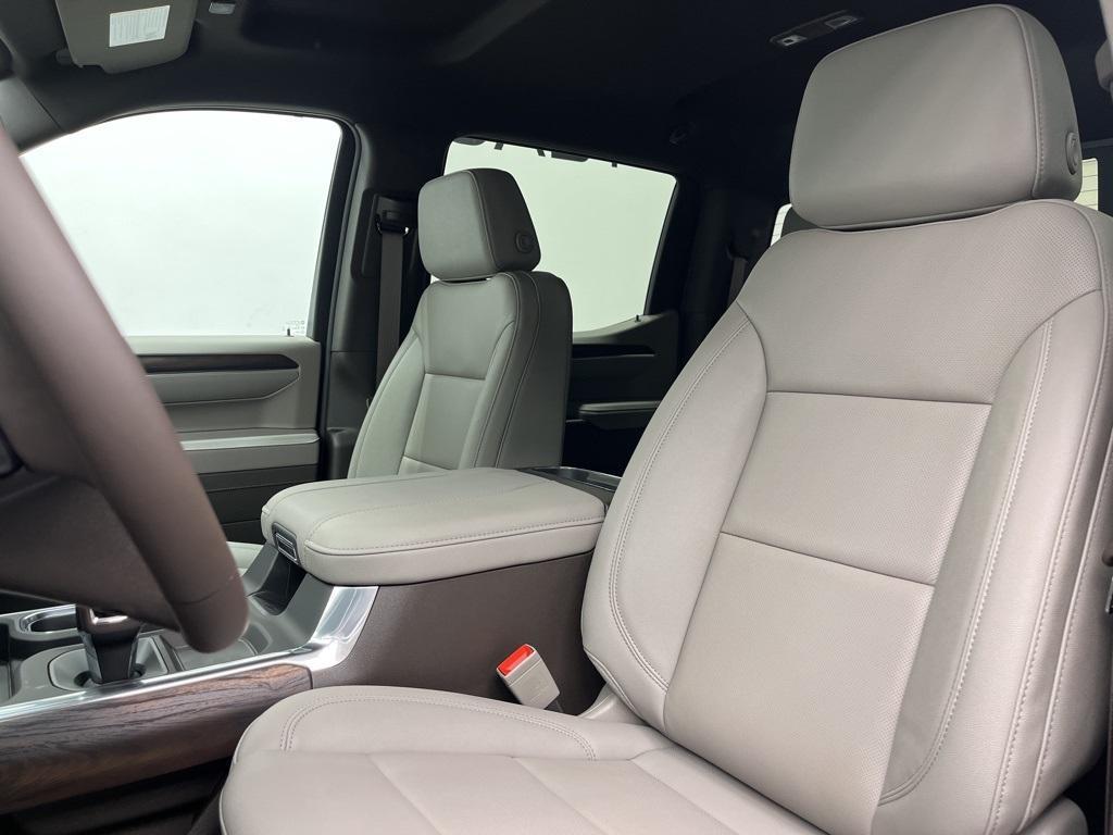 new 2025 GMC Sierra 1500 car, priced at $62,323