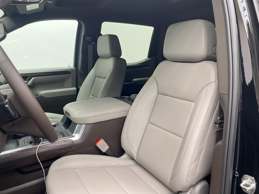 new 2025 GMC Sierra 1500 car, priced at $62,886