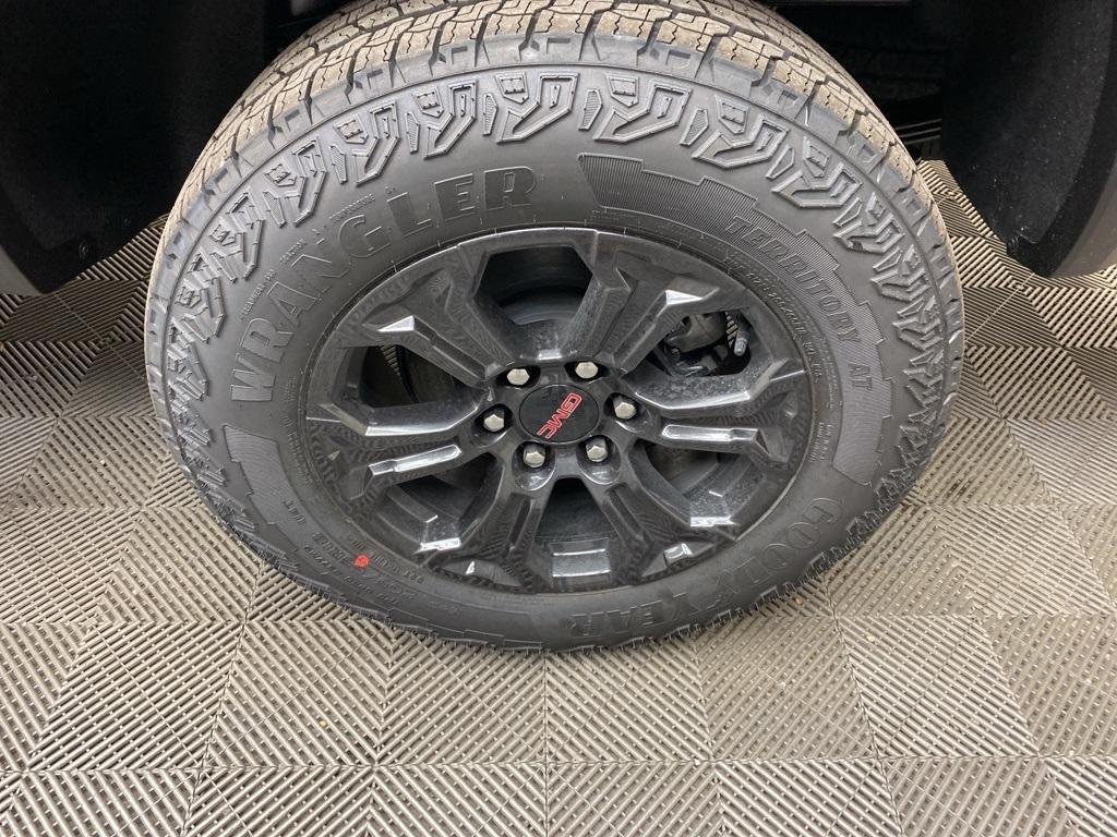new 2025 GMC Canyon car, priced at $46,778