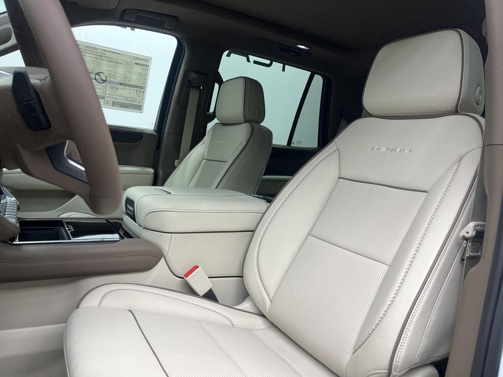 new 2025 GMC Yukon car, priced at $84,965